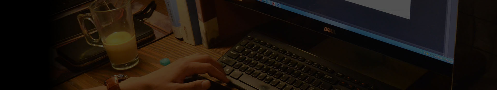 前几周Deepseek都是神一般的存在，为啥热度消散得这么快？_内蒙古智启信息技术服务有限公司